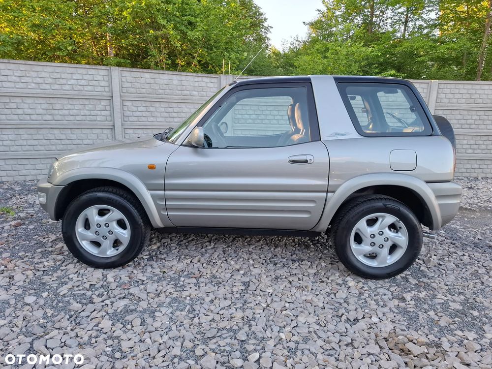 Toyota RAV4 2.0 Special - 3