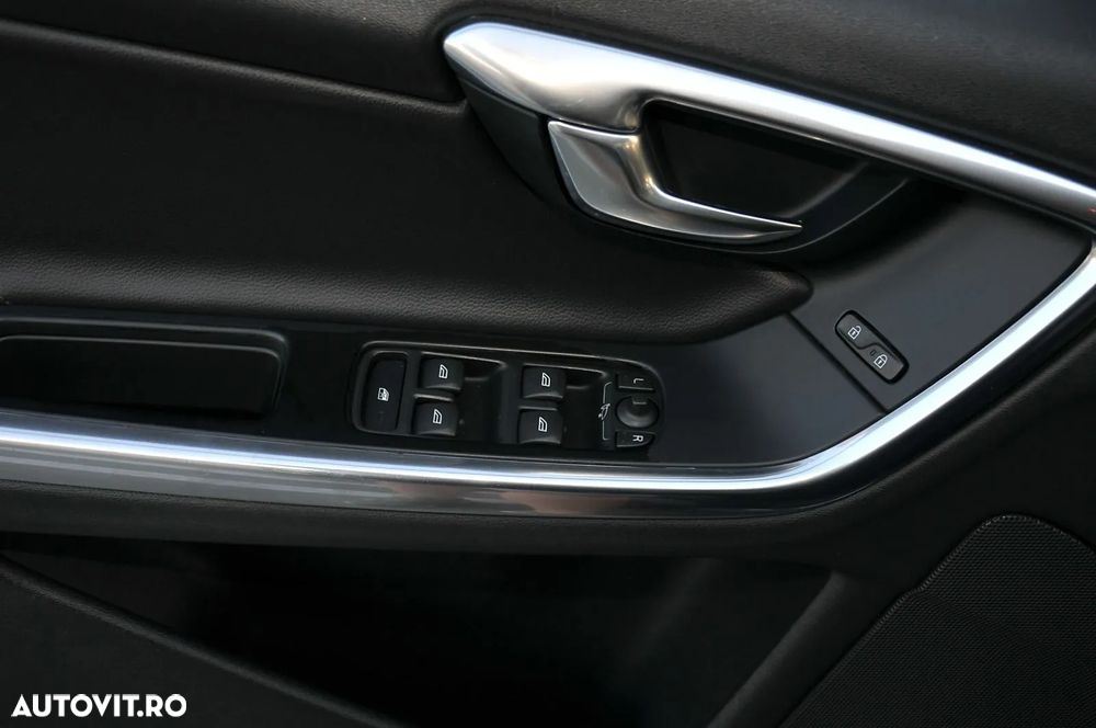 Volvo V60 DRIVe Start-Stop Basic - 15