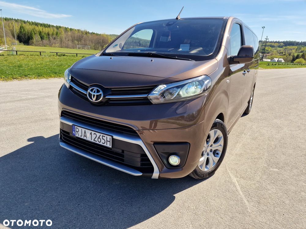 Toyota ProAce 2,0-l-D-4D L2 (8-Si.) Verso Family Comfort - 1