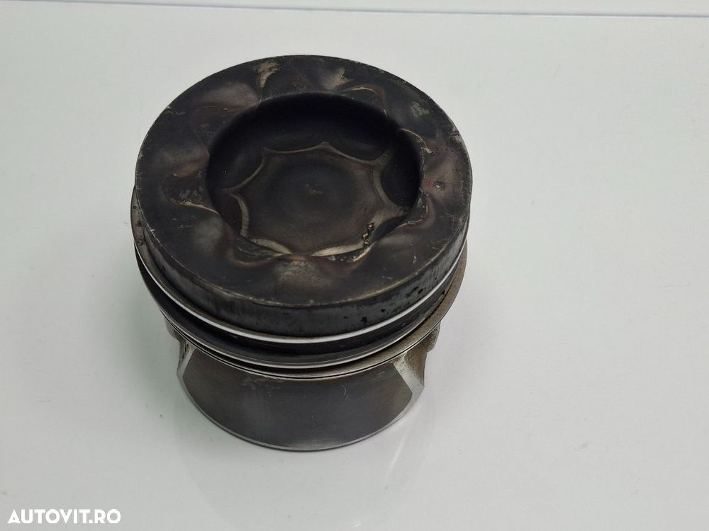 Piston motor VOLKSWAGEN TRANSPORTER VI Bus SGB, SGG, SGJ 2015 - 2020 2.0 TDI CXGA 04L107065A - 4
