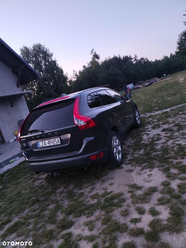 Volvo XC 60 - 4