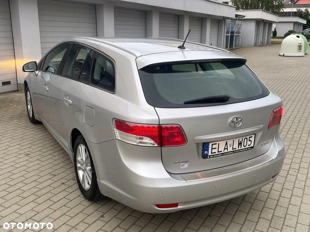 Toyota Avensis Touring Sports 1.8 Edition-S - 19
