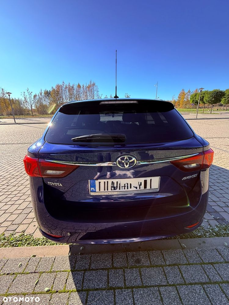 Toyota Avensis - 5