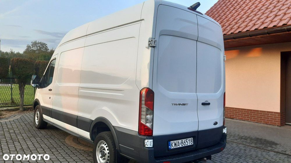 Ford Transit - 25