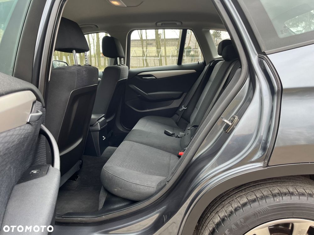 BMW X1 sDrive18d - 9