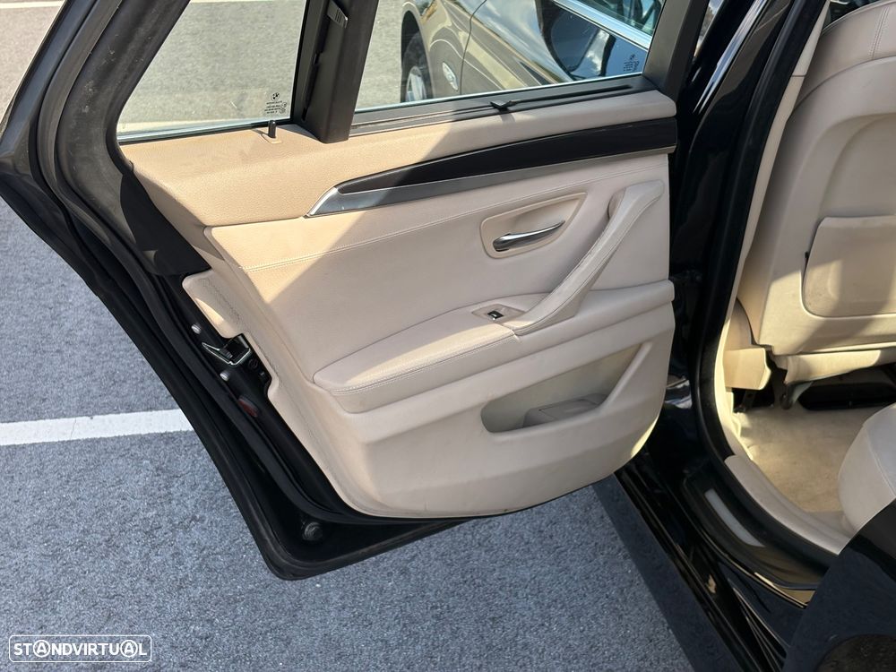 BMW 520 d Line Luxury Auto - 14