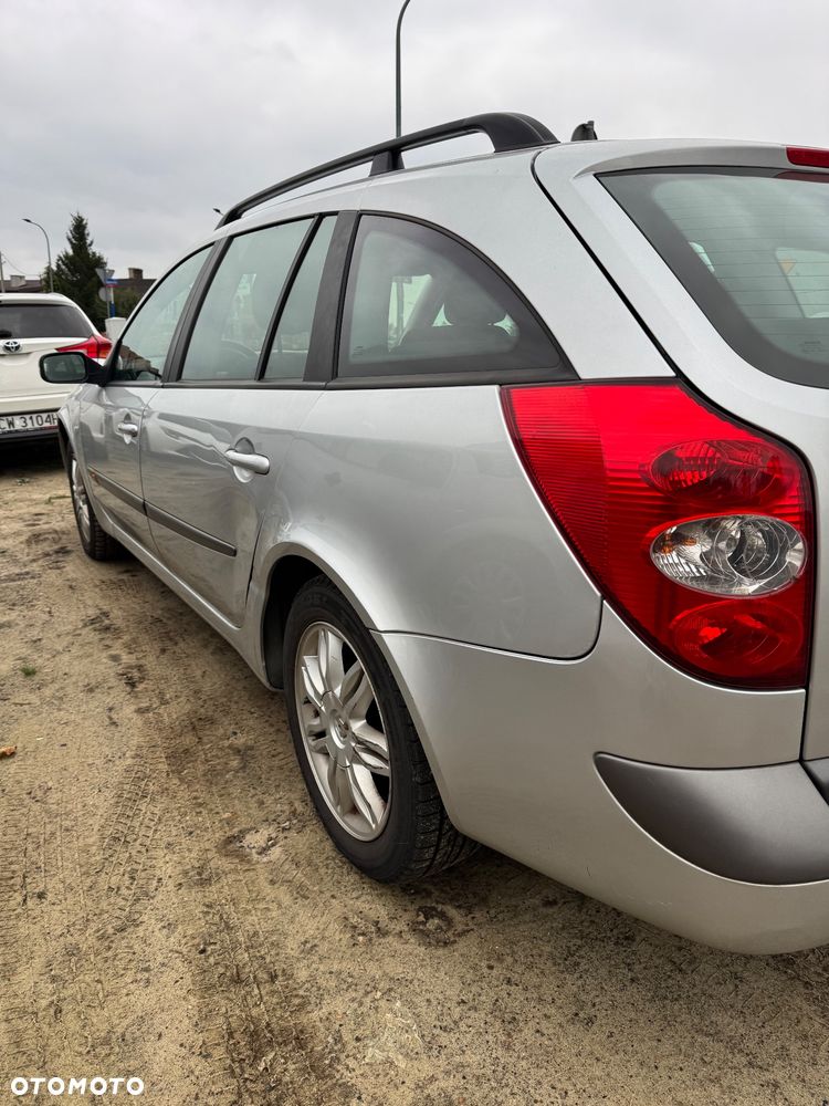 Renault Laguna 2.0 Authentique - 4