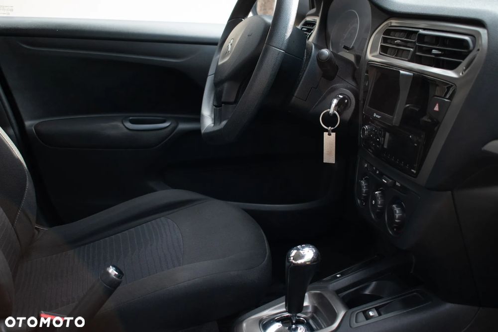 Peugeot 301 - 23