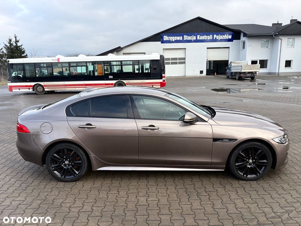 Jaguar XE 20d R-Sport Ingenium Edition - 4