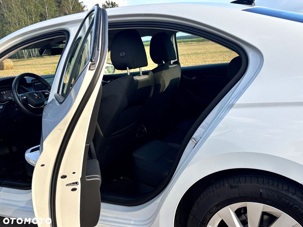 Skoda Octavia 1.5 TSI mHEV Selection DSG - 33