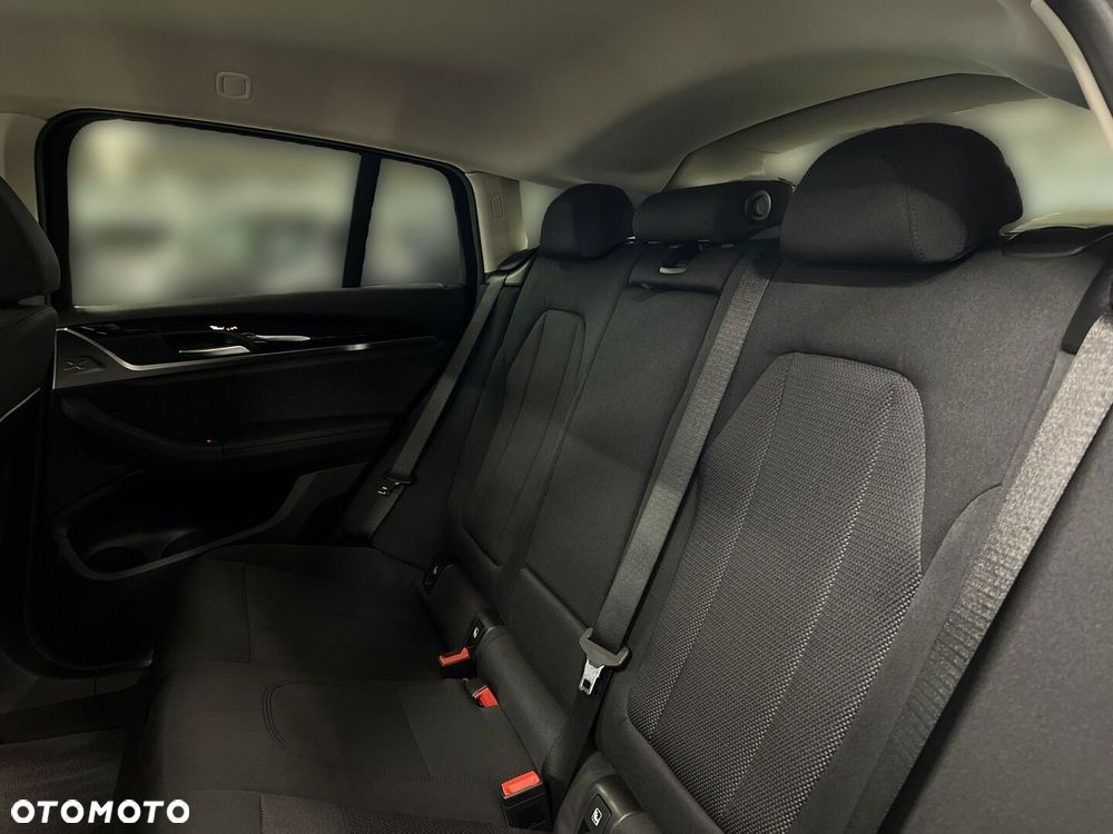 BMW X4 xDrive20d Advantage - 13