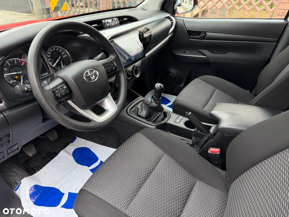 Toyota Hilux 2.4 D-4D Double Cab DLX 4x4 - 10