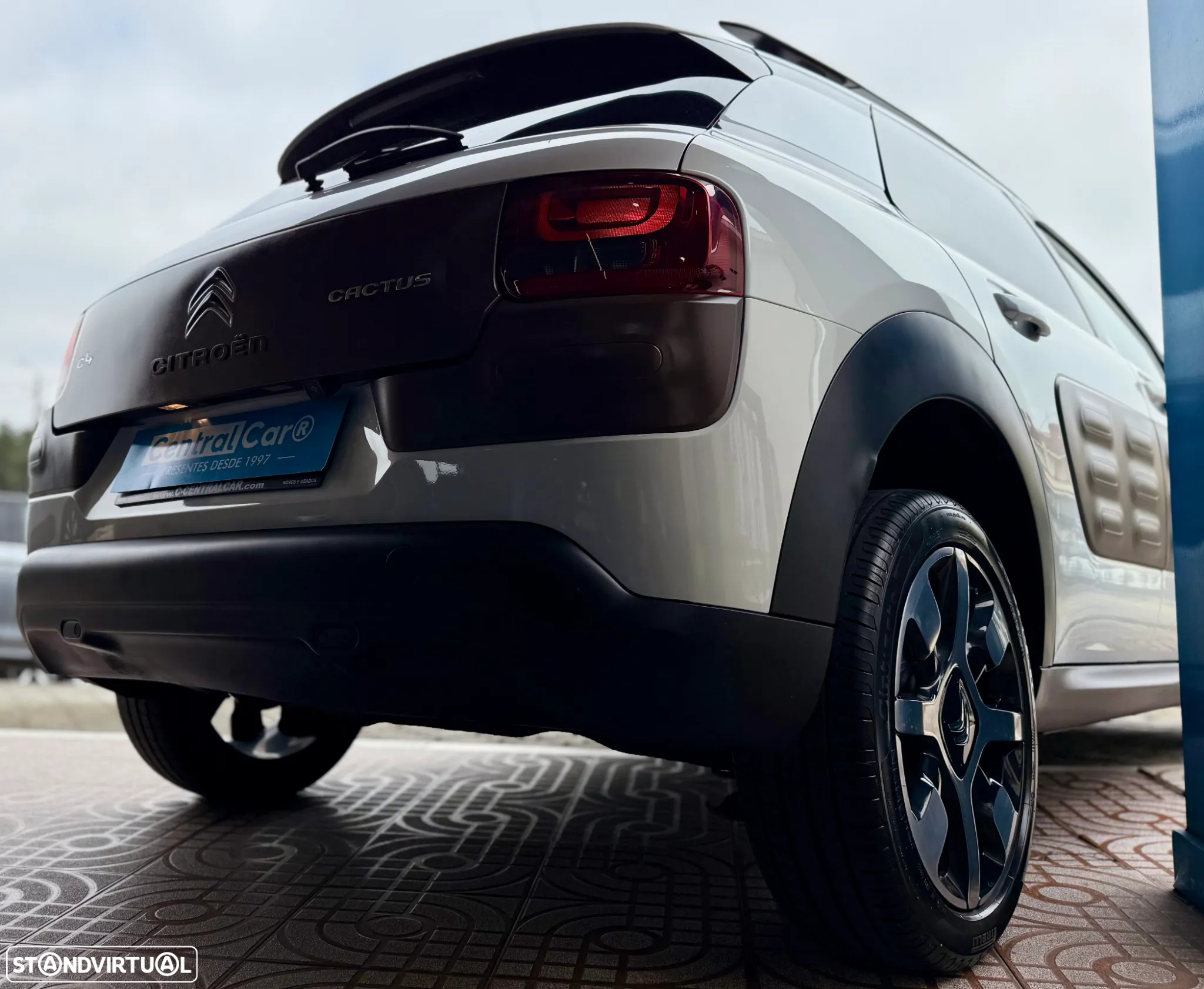 Citroën C4 Cactus 1.2 PureTech Shine - 11