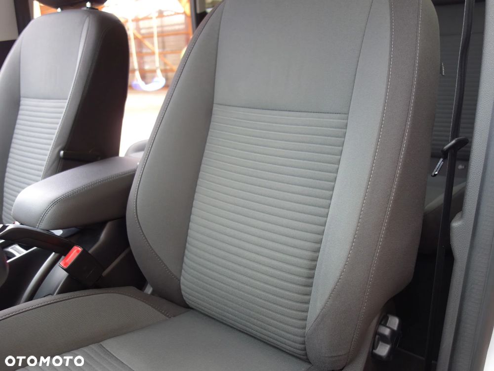 Ford C-MAX 1.5 TDCi Start-Stop-System Titanium - 31