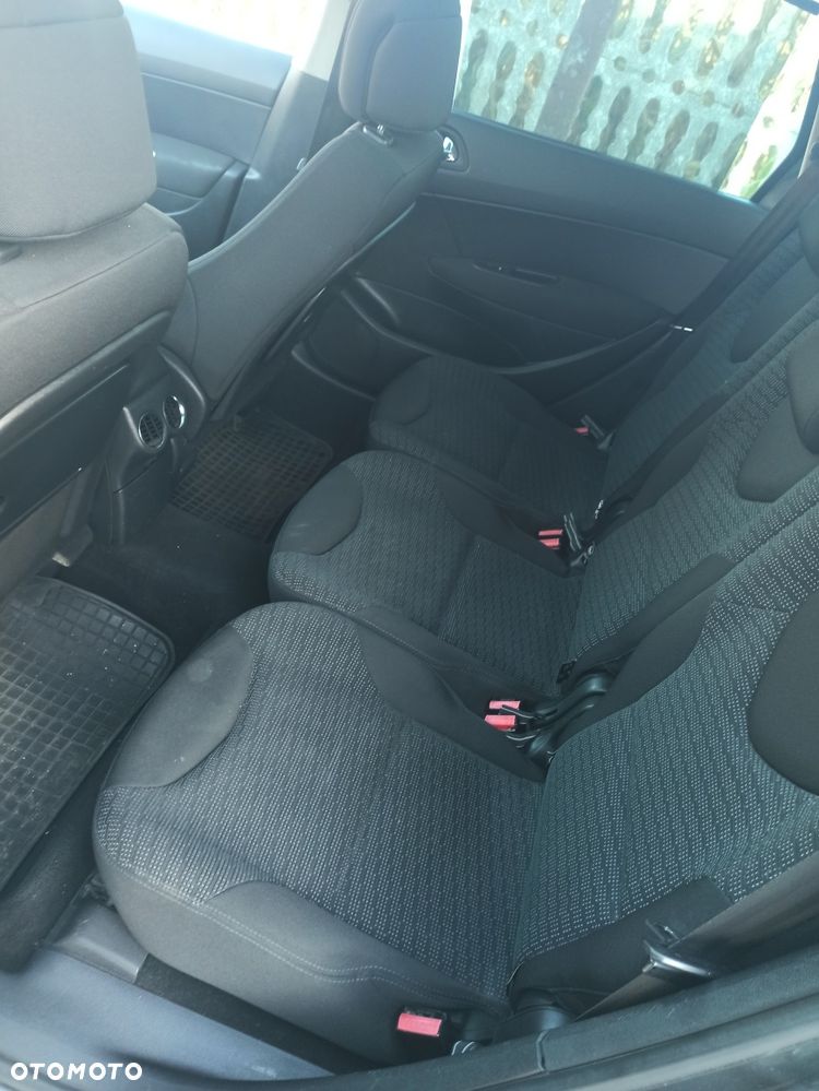 Peugeot 308 - 7