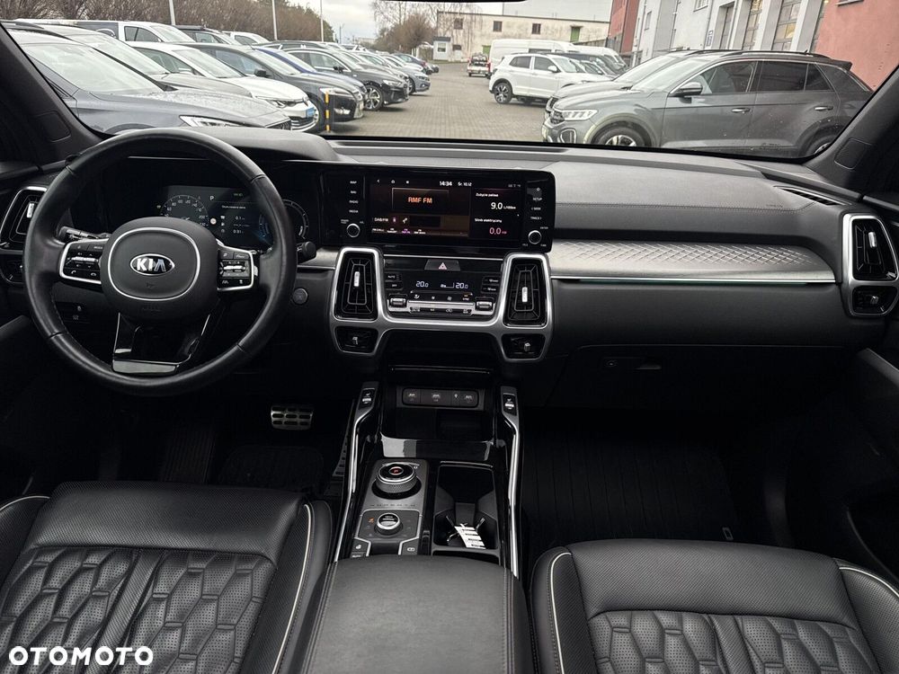 Kia Sorento - 9