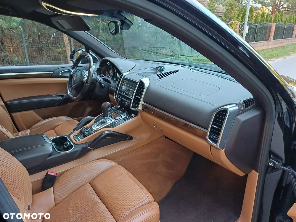 Porsche Cayenne - 11