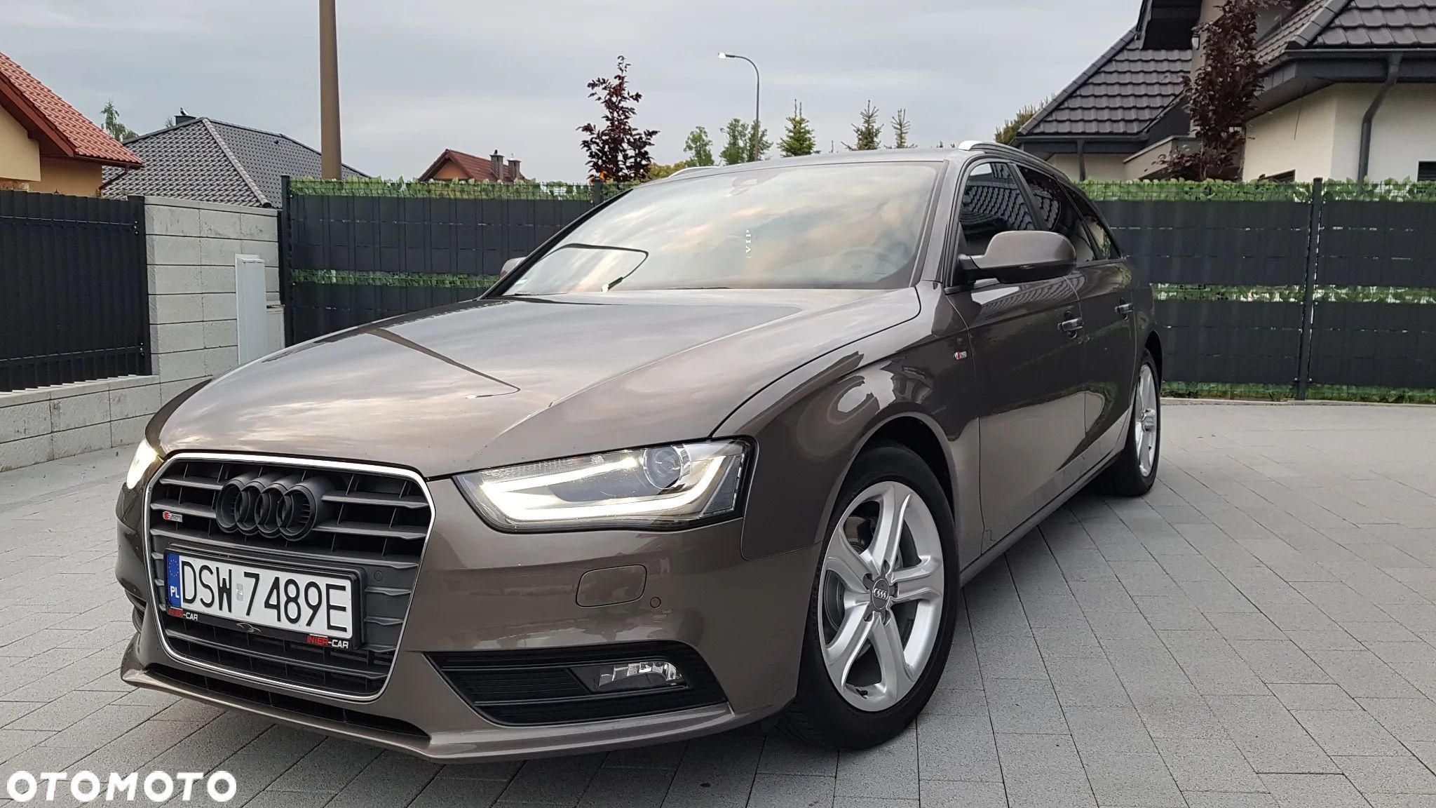 Audi A4 - 1