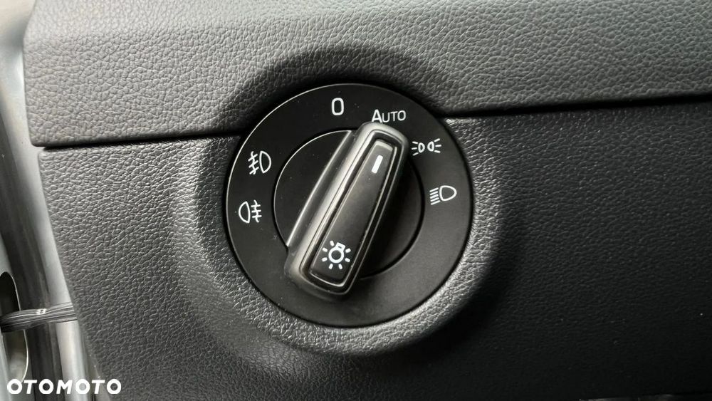 Skoda Octavia Scout 2.0 TDI 4x4 DSG - 25