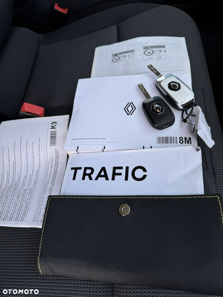 Renault Trafic - 25