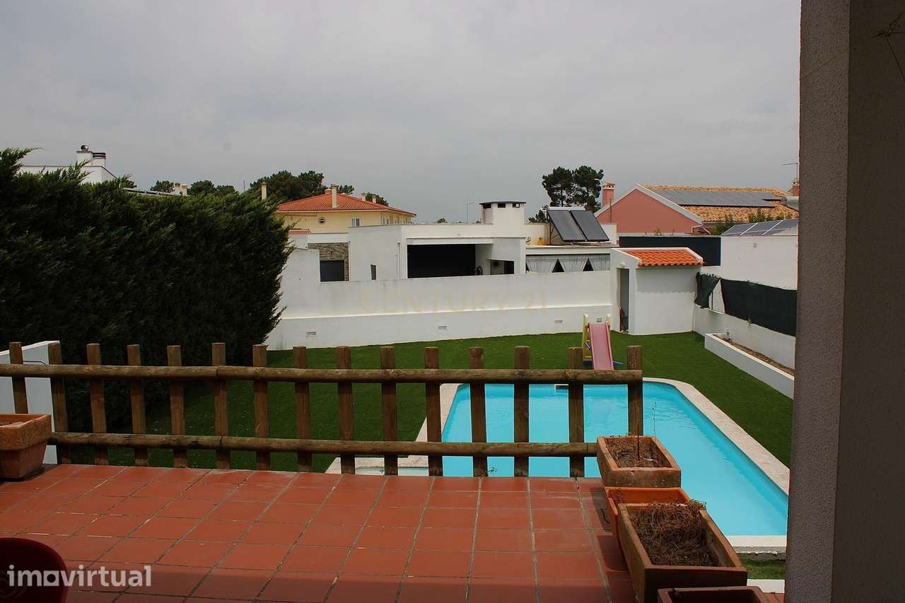 Moradia T4 com Piscina e Garagem em Vila Nogueira de Azeitão | Espaço, - Grande imagem: 4/24