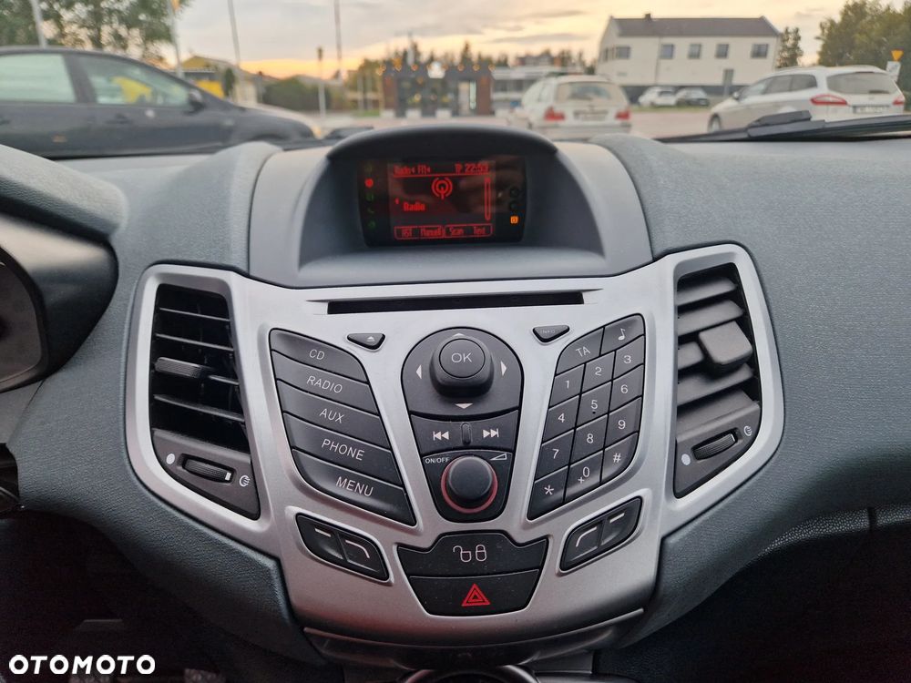 Ford Fiesta - 15