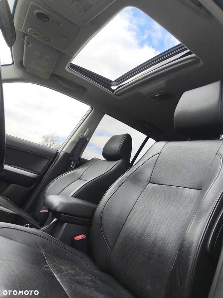 Suzuki Grand Vitara 2.0 Comfort + - 16