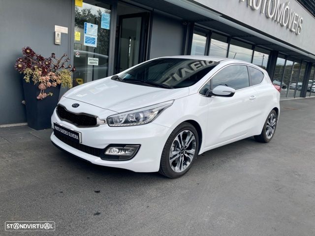 Kia Ceed S Coupé 1.6 CRDi TX Sport - 3
