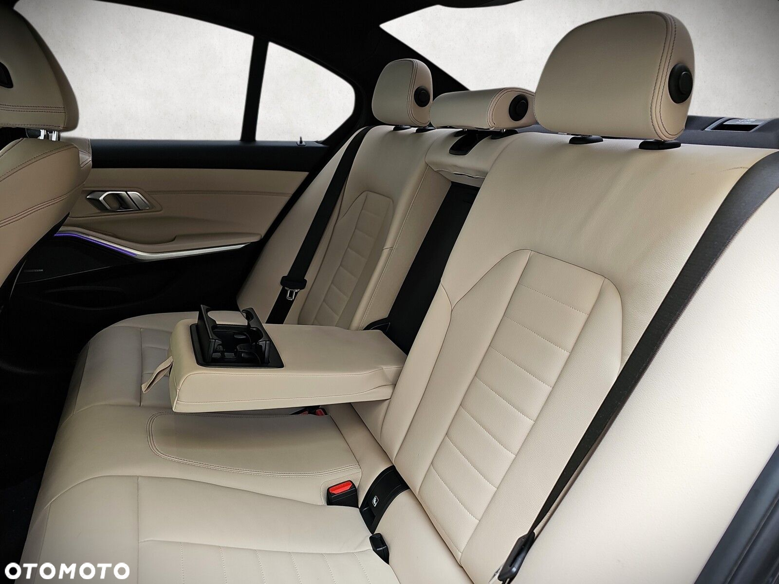 BMW Seria 3 - 32