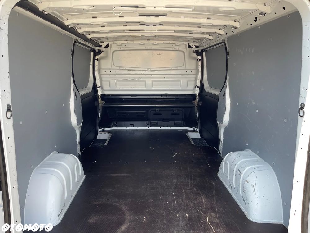 Renault Trafic - 18