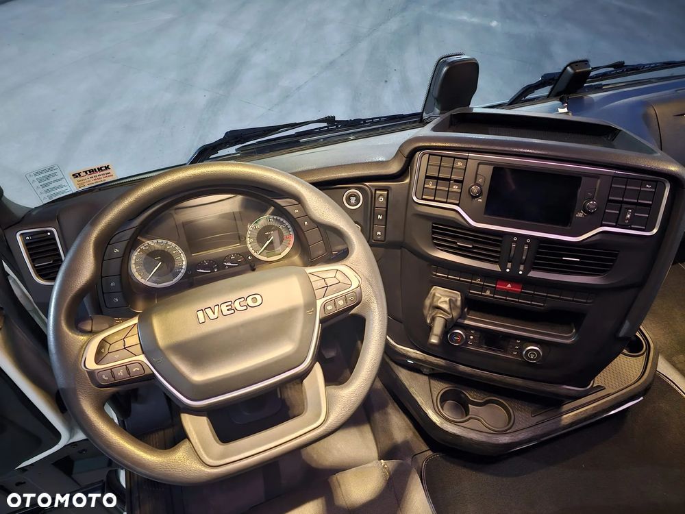 Iveco S-WAY 460 CNG METAN / STANDARD / RETARDER - 12