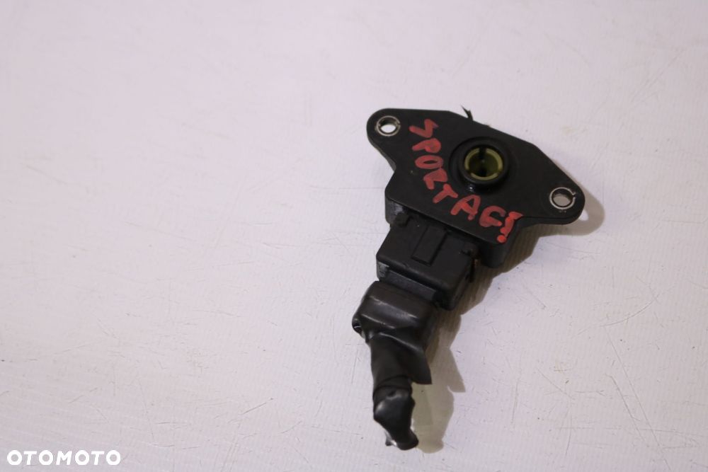 CZUJNIK PRZEPUSTNICY KIA SPORTAGE - 2