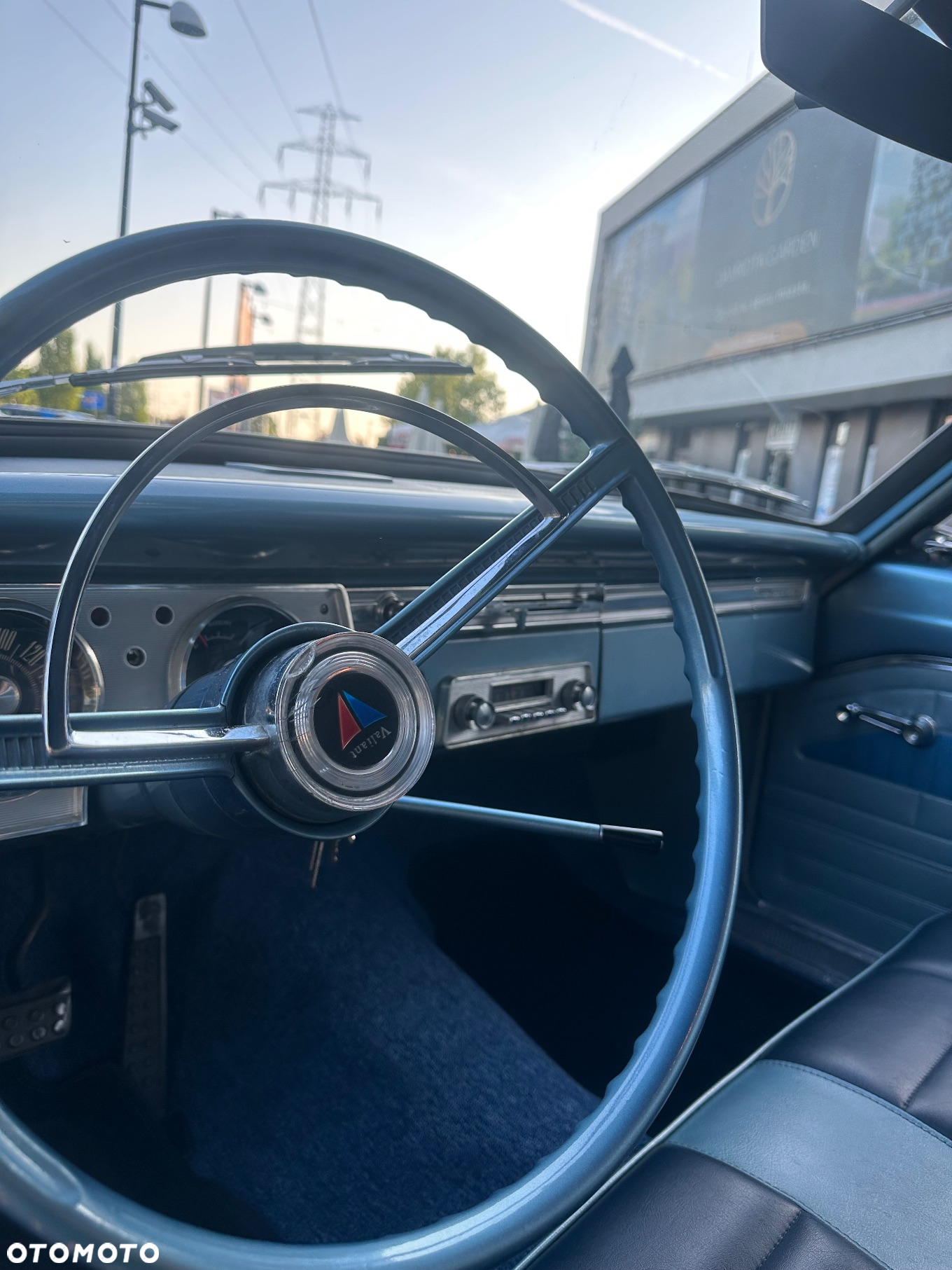 Plymouth Valiant - 12