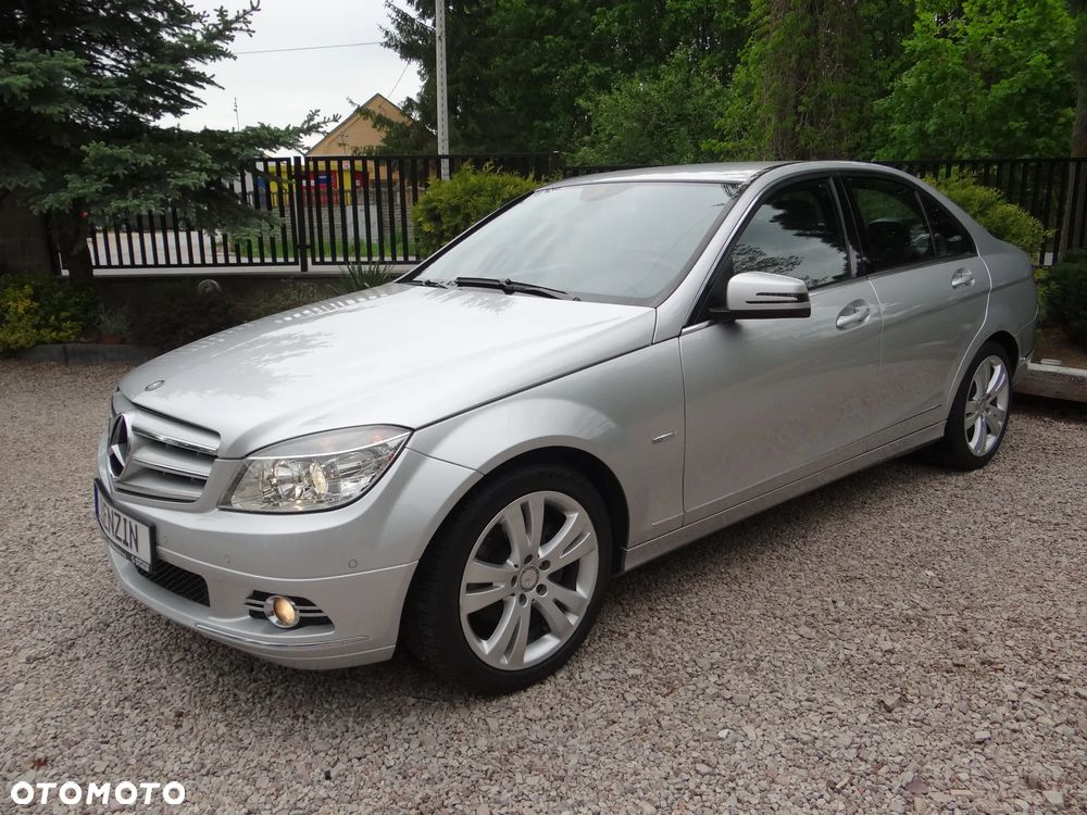 Mercedes-Benz Klasa C 180 BlueEFFICIENCY 7G-TRONIC Avantgarde - 3