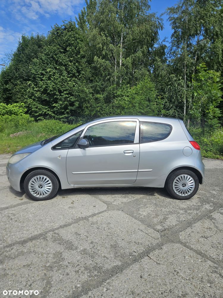 Mitsubishi Colt - 4