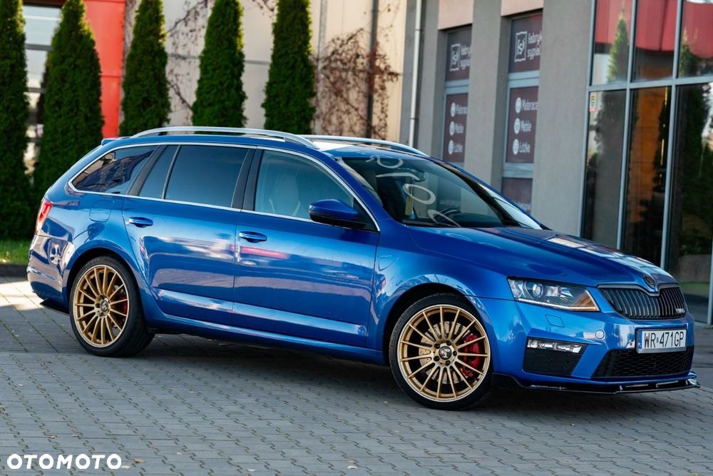 Skoda Octavia 2.0 TSI RS DSG - 11