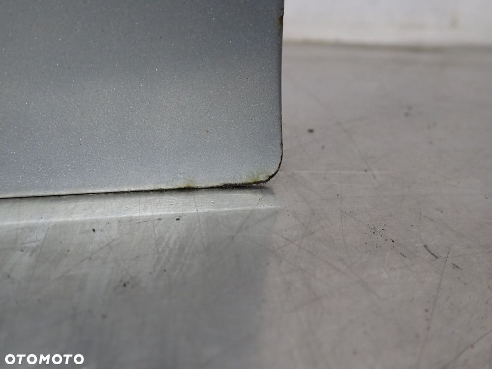 DRZWI LEWY PRZÓD TOYOTA COROLLA E15 KOL: 1F7 - 15