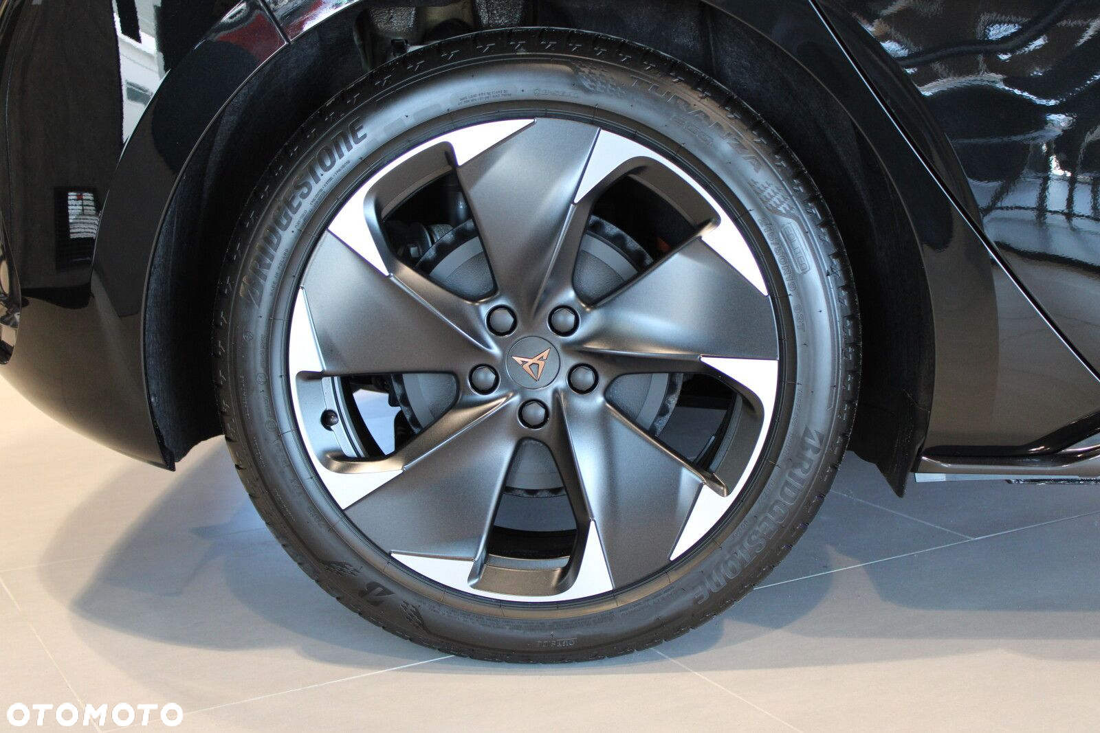 Cupra Born - 8