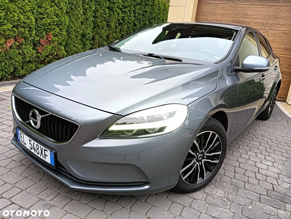 Volvo V40 - 2