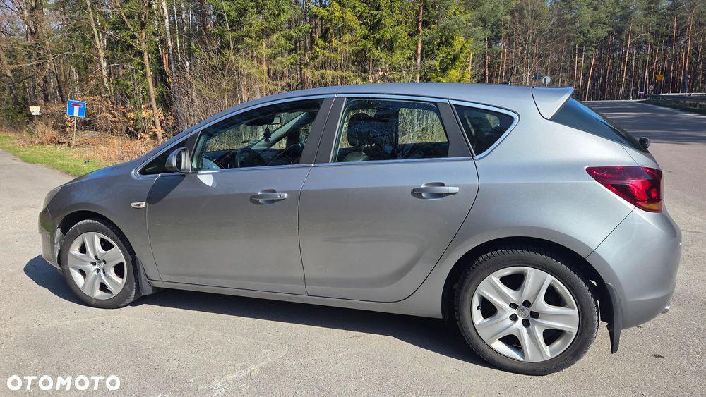 Opel Astra 1.4 T Cosmo - 1