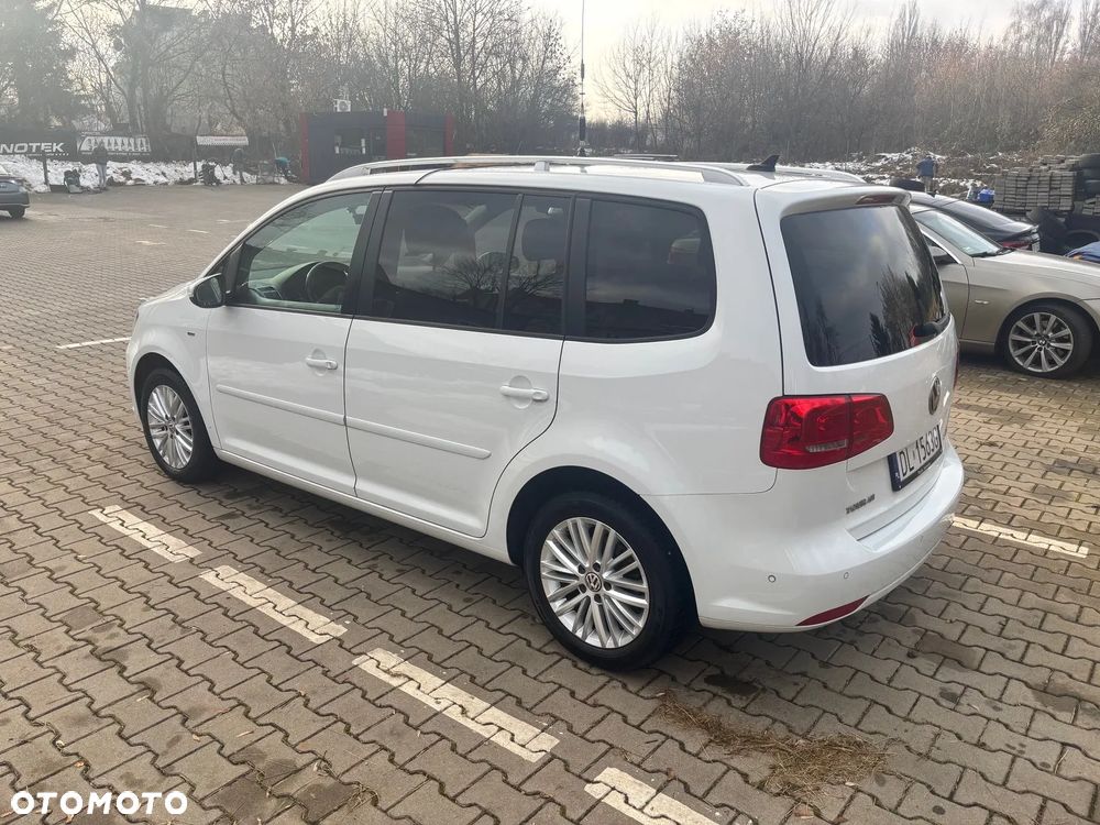 Volkswagen Touran 2.0 TDI DPF DSG Cup - 4