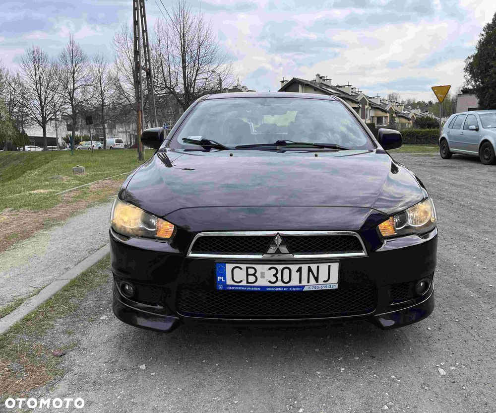 Mitsubishi Lancer - 2