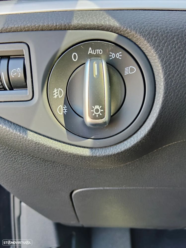 VW Sharan 2.0 TDI Highline DSG - 30