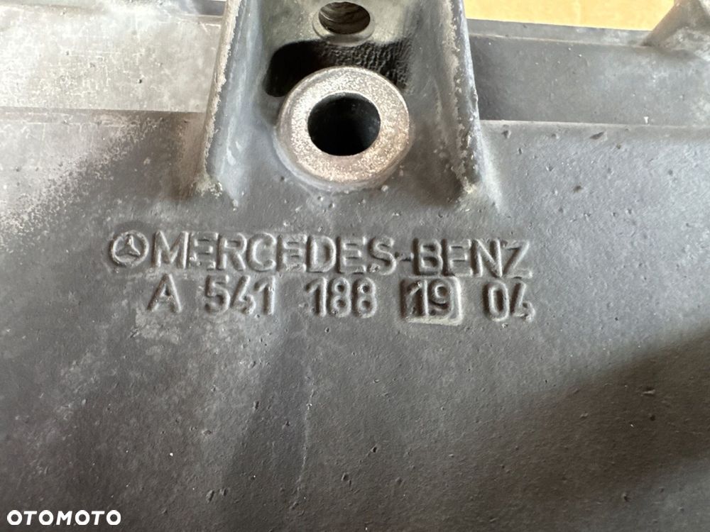 Podstawa Obudowa Filtra Oleju Mercedes Actros MP 2 MP 3 A5411881904 - 3