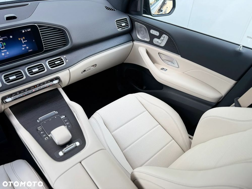 Mercedes-Benz GLE - 11