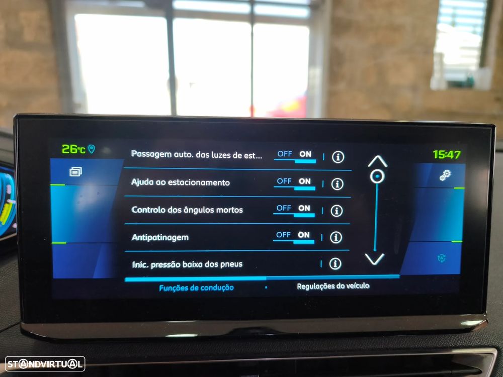 Peugeot 3008 225 e-EAT8 Allure Pack - 32