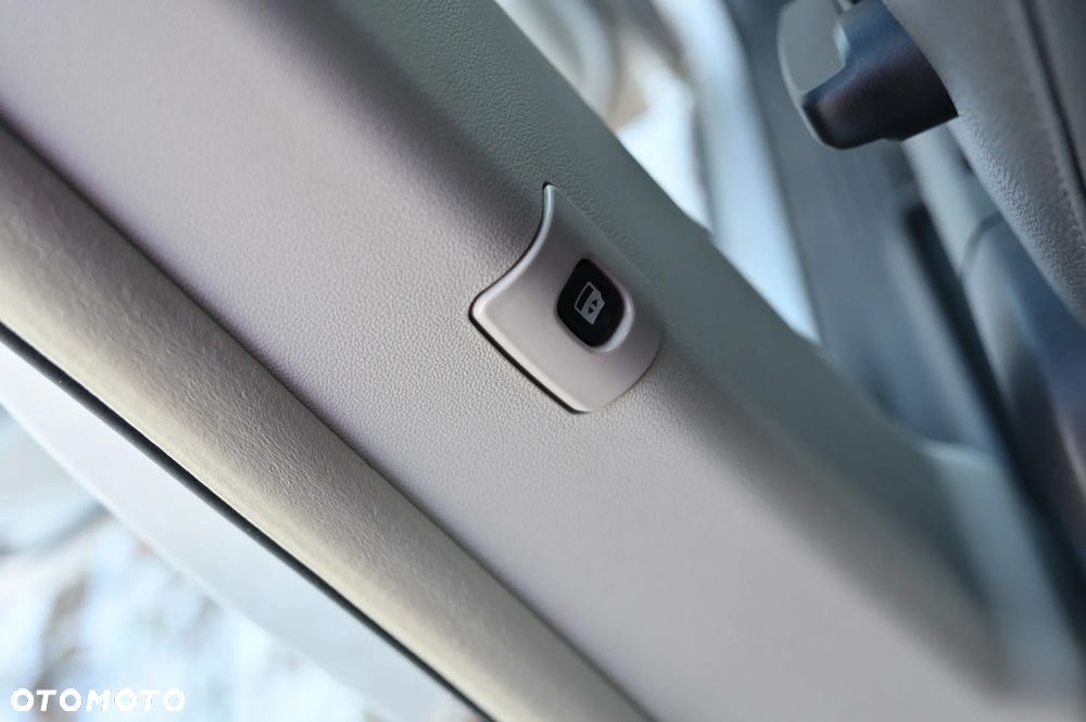 Chrysler Grand Voyager 2.8 CRD Automatik Limited - 38