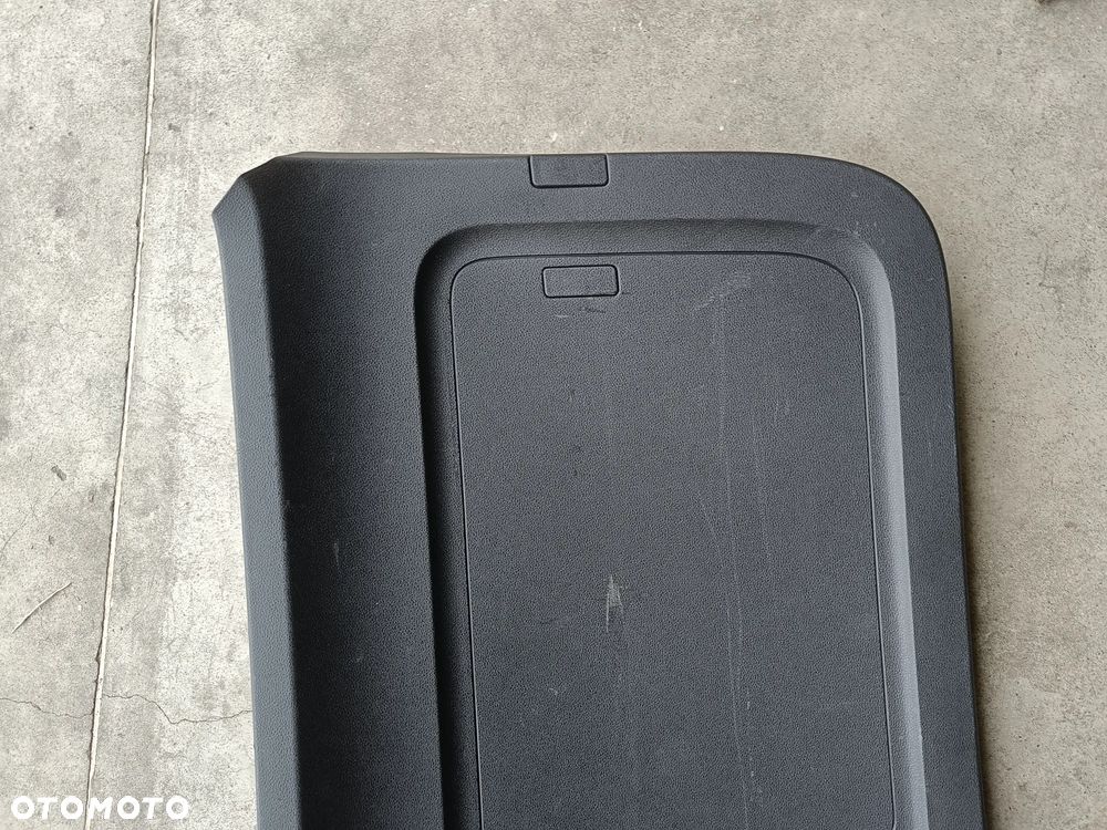 Tapicerka klapy bagażnika Skoda Kodiaq Boczek Plastik Osłona 565867975 - 5