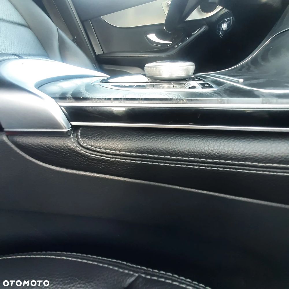 Mercedes-Benz GLC - 25