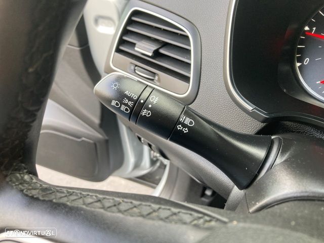Renault Mégane 1.5 Blue dCi Limited - 21